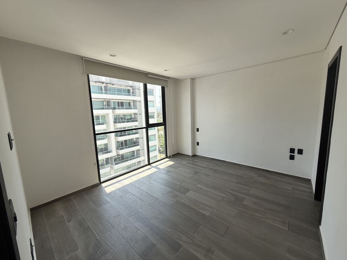 5 de 14: Habitación 1 con clóset vestidor y baño completo