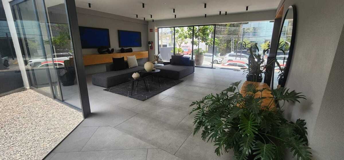 19 of 20: Lobby