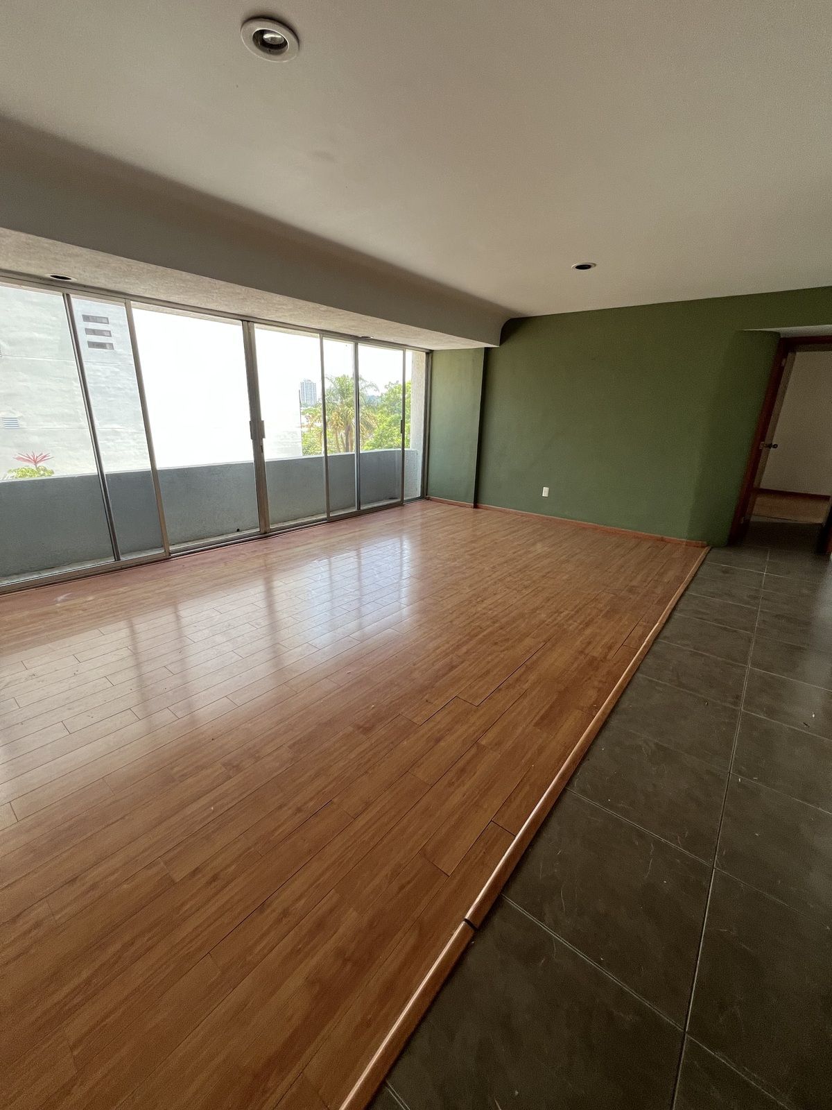 2 de 10: Sala comedor