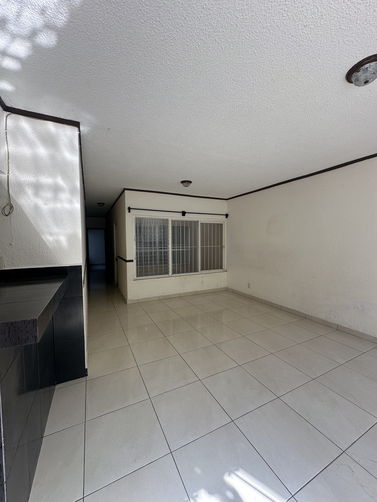 8 of 21: SALA / COMEDOR