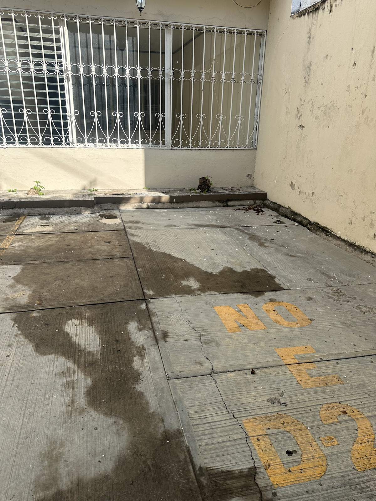 19 of 21: 1 CAJON ESTACIONAMIENTO