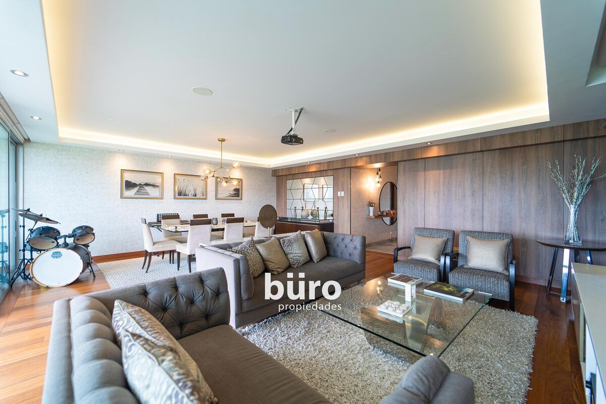 4 de 27: Sala y comedor