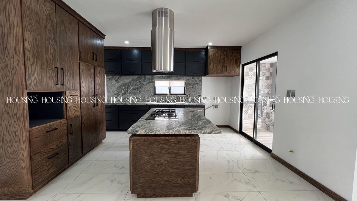 2 of 25: Cocina