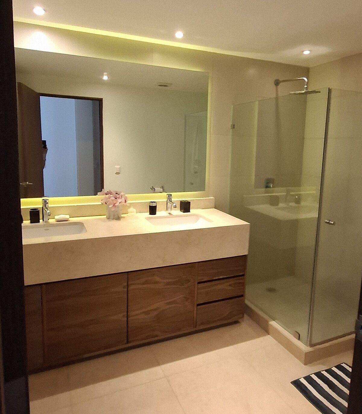 4 de 38: Baño principal