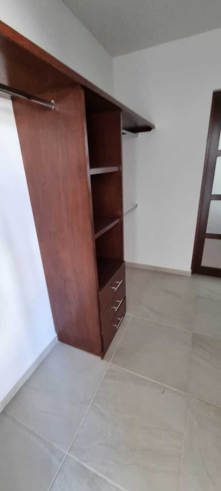 3 de 16