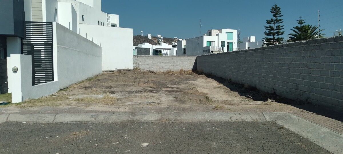 3 de 8