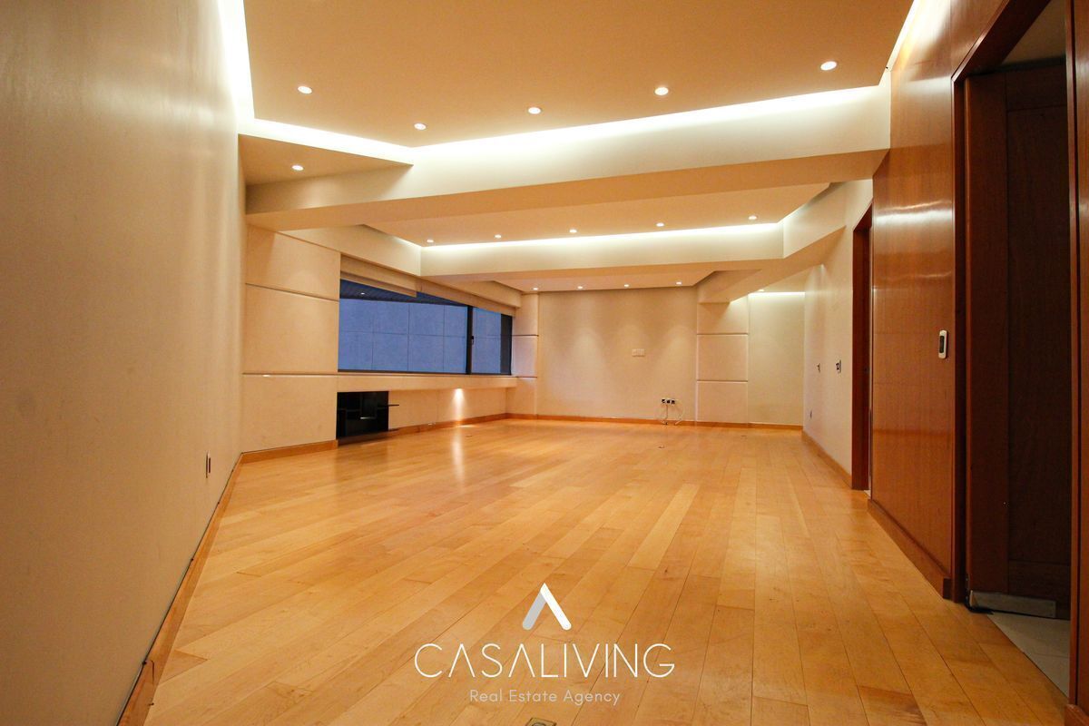 3 of 14: Sala comedor