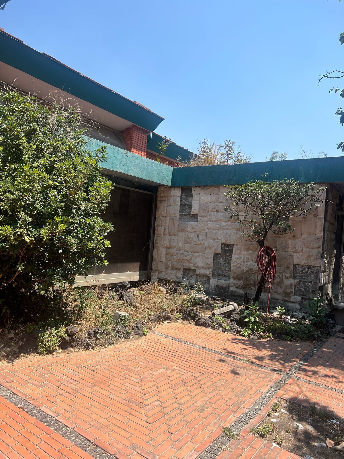 4 of 11: BOSQUES TERRENO VENTA