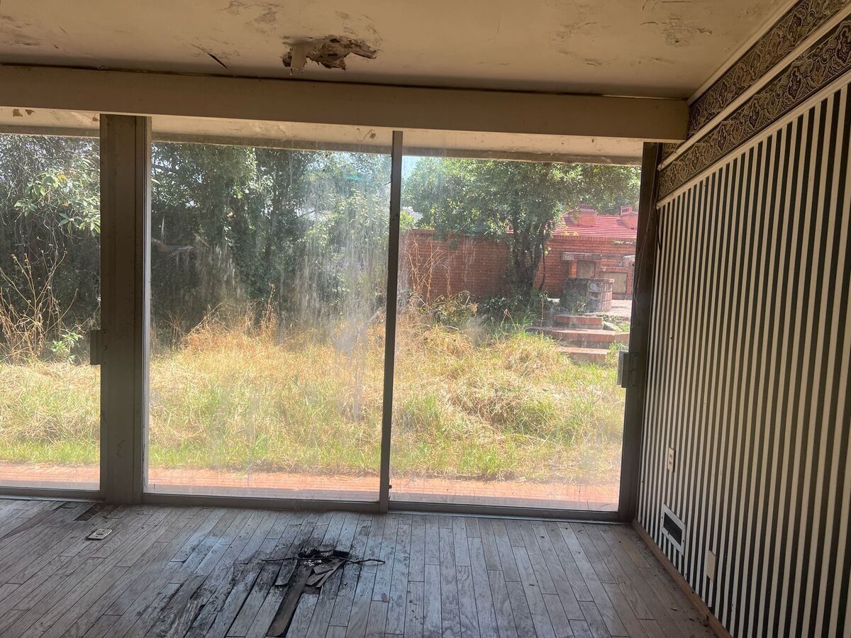 6 of 11: BOSQUES TERRENO VENTA