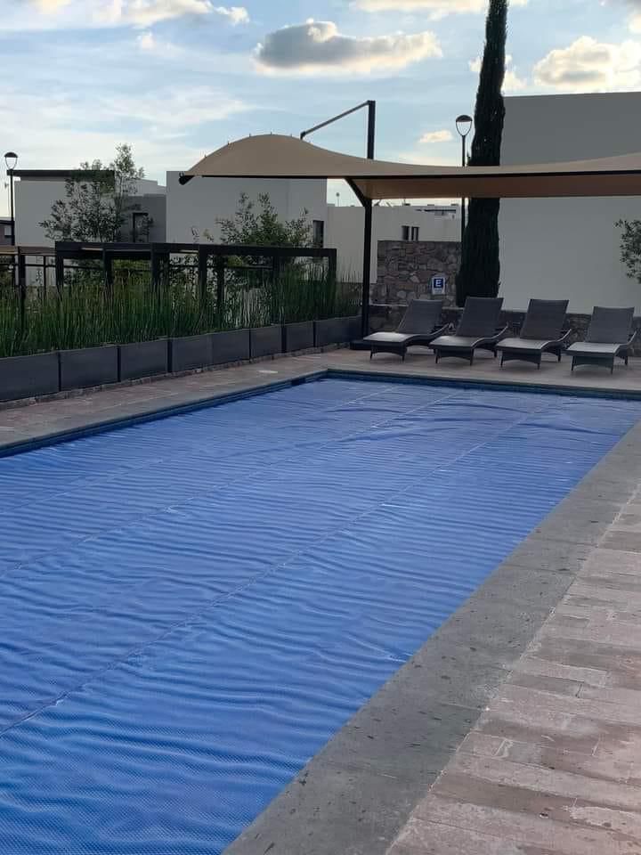 3 de 10: ALBERCA