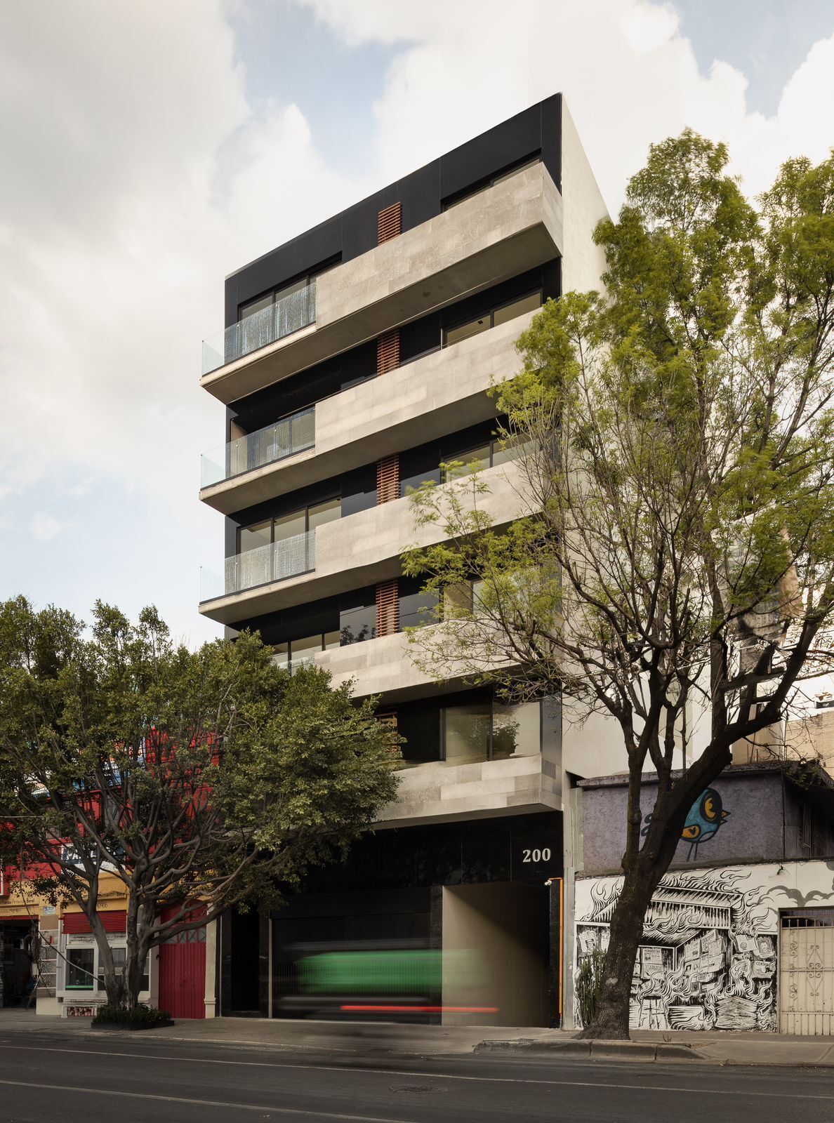 2 de 13: Fachada