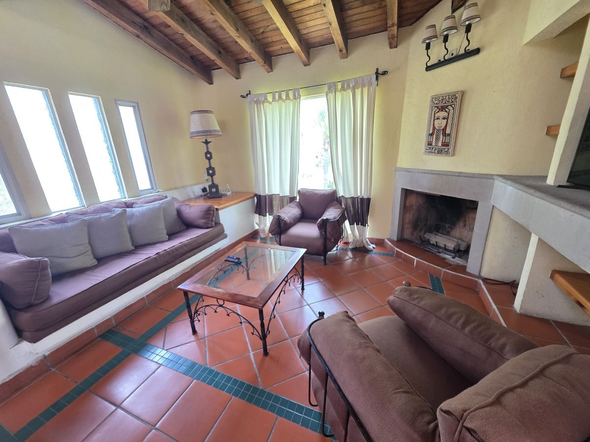 1 of 17: Sala comedor