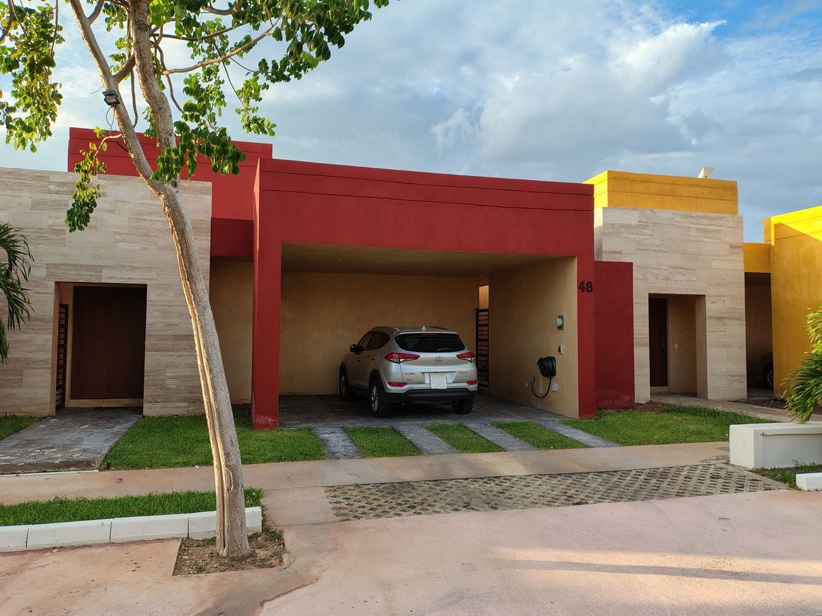 1 de 16: Entraga principal y garage