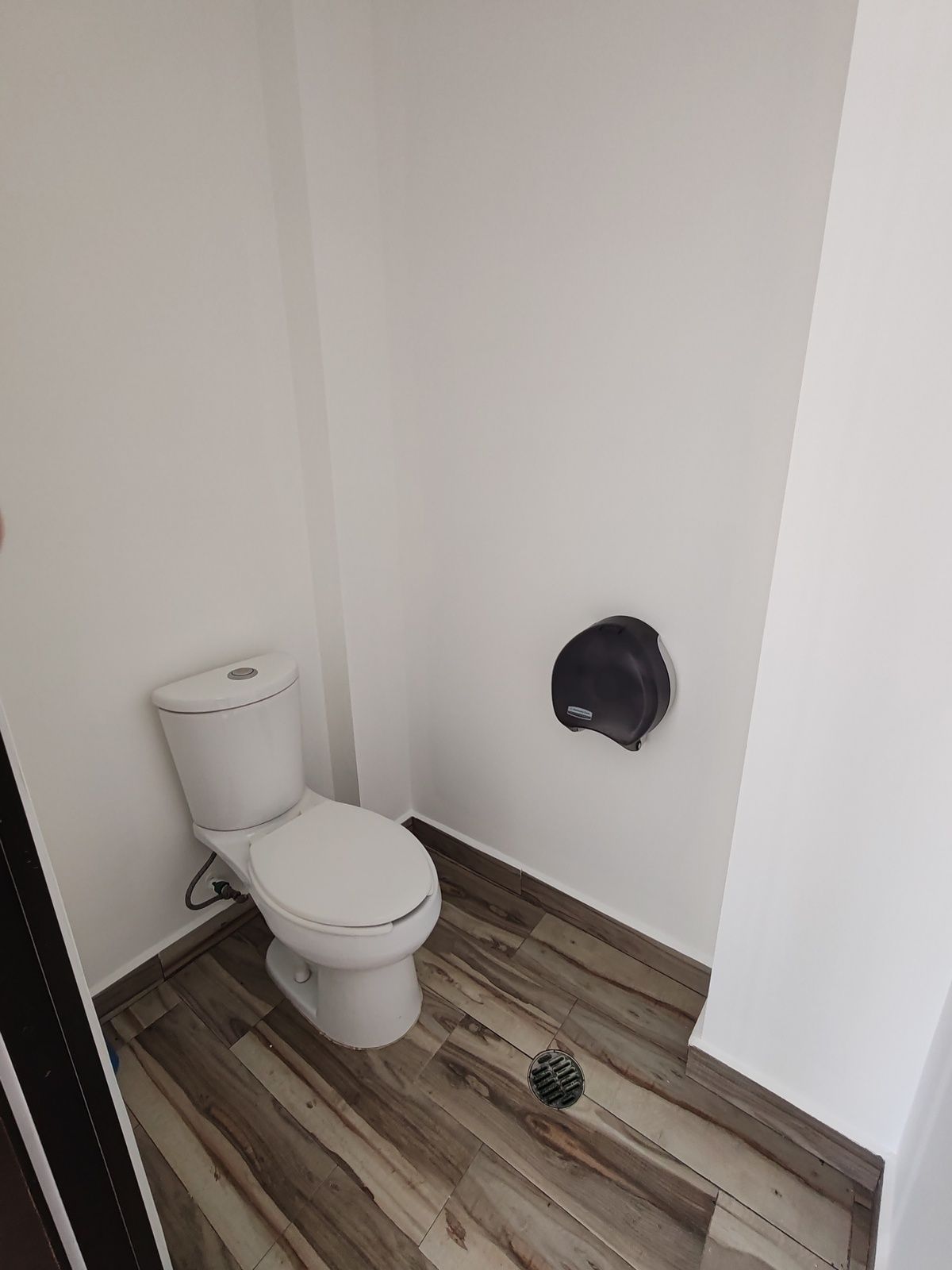 Local Comercial en Venta en Plaza Nouvalia, Oportunidad de Inversión