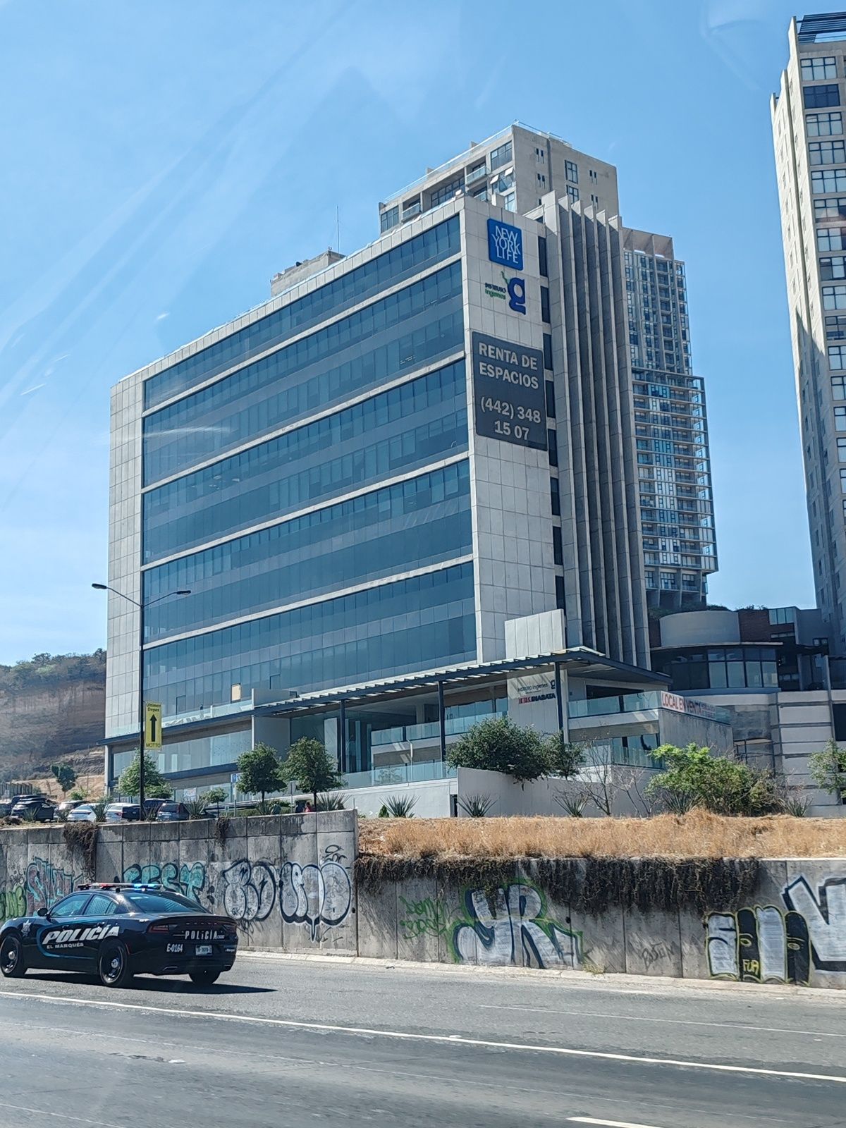 Local Comercial en Venta en Plaza Nouvalia, Oportunidad de Inversión