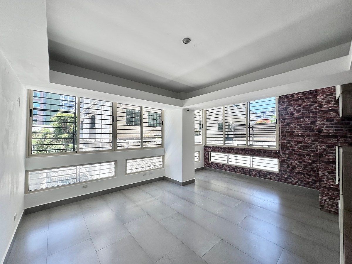 ESPACIOSO APARTAMENTODE 2 HABITACIONES EN ALQUILER EN PIANTINI, foto 1 de 6