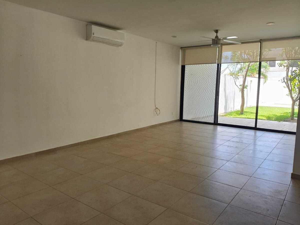 3 de 19: SALA Y COMEDOR