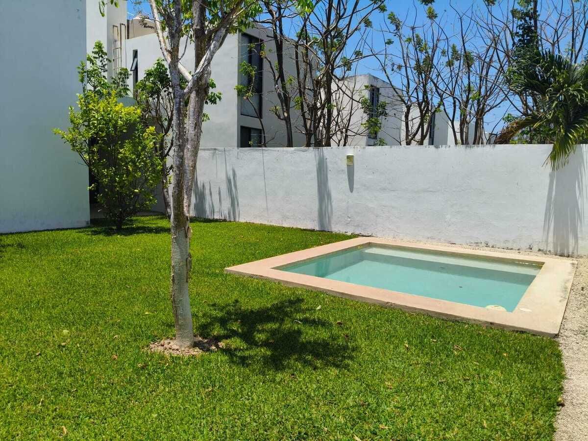 15 de 19: PISCINA