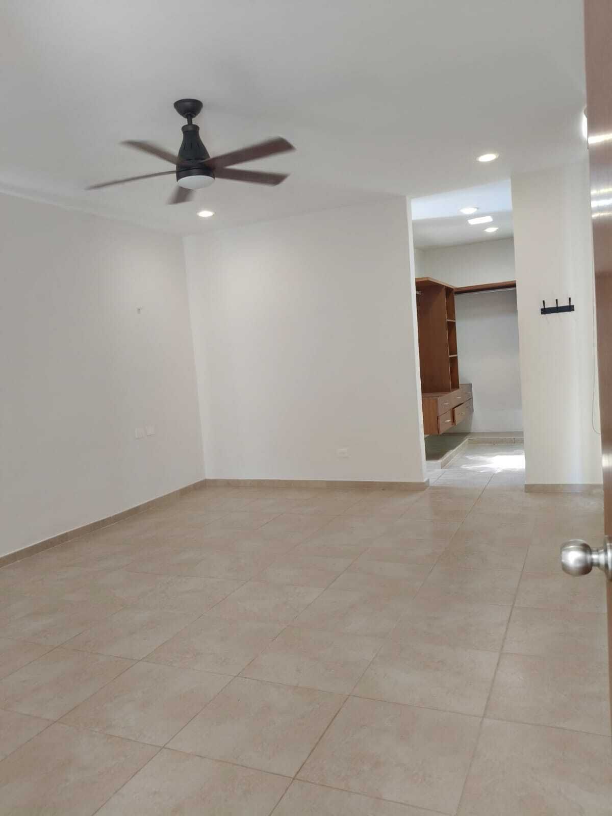 10 de 19: RECAMARA PRINCIPAL