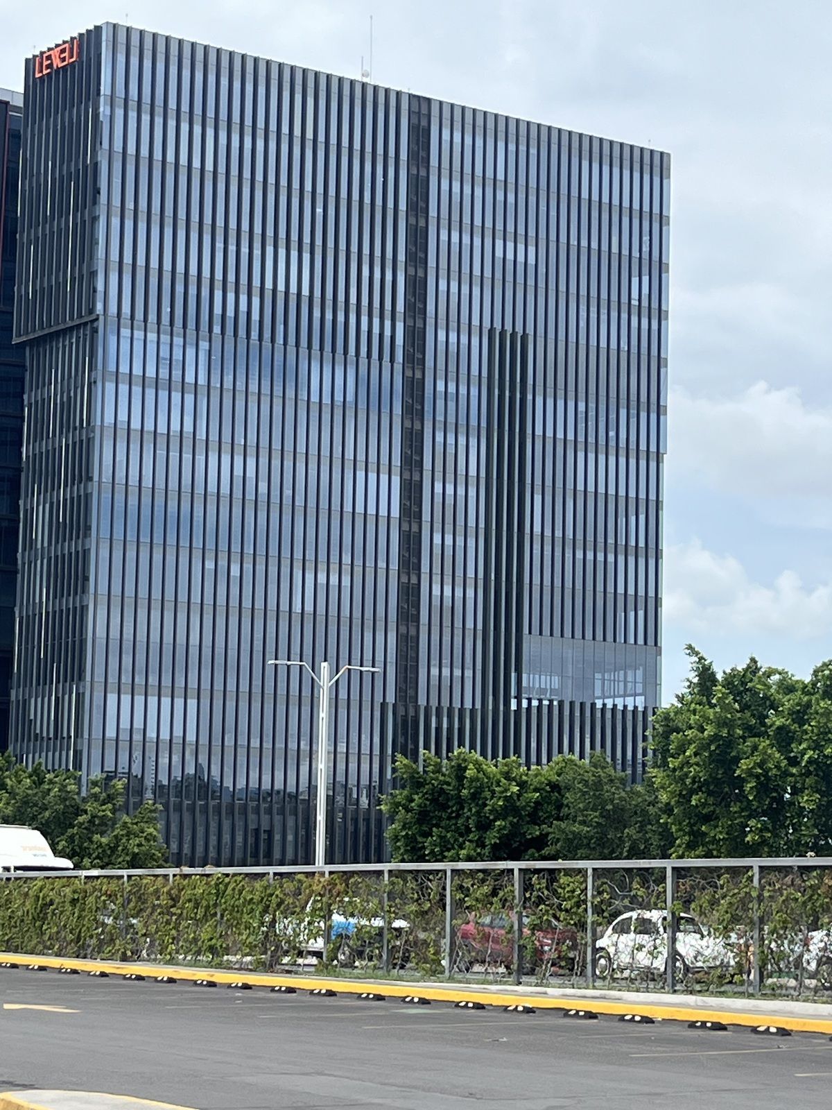 1 de 20: Edificio LEVEL