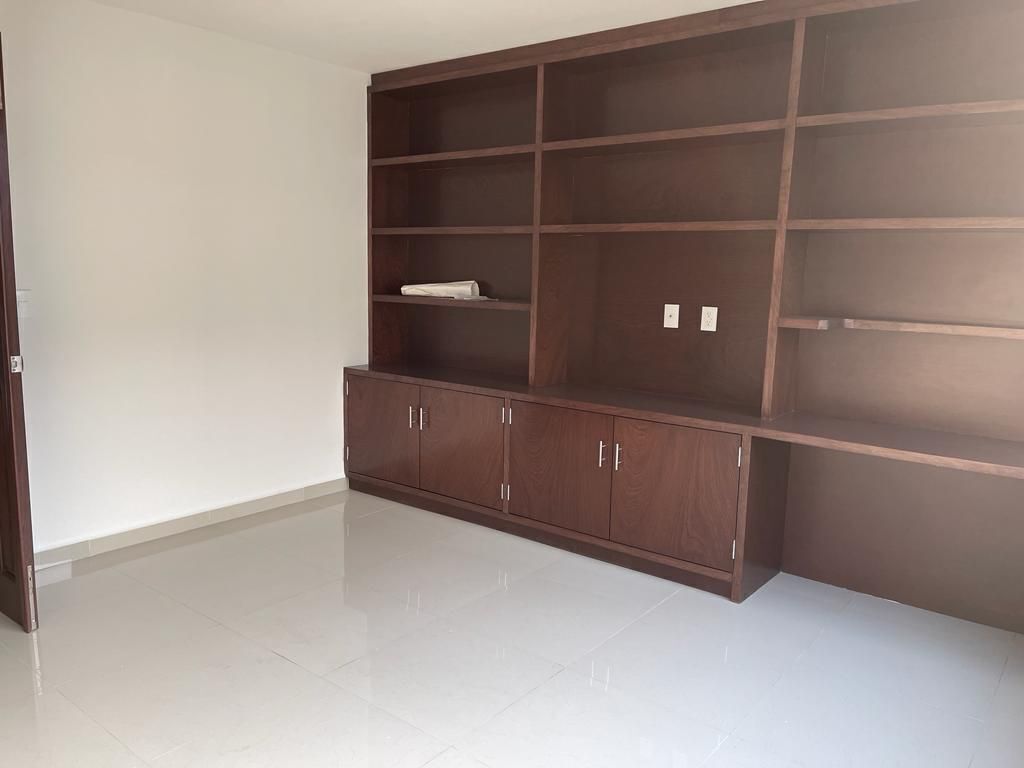 12 de 47: Estudio o recibidor