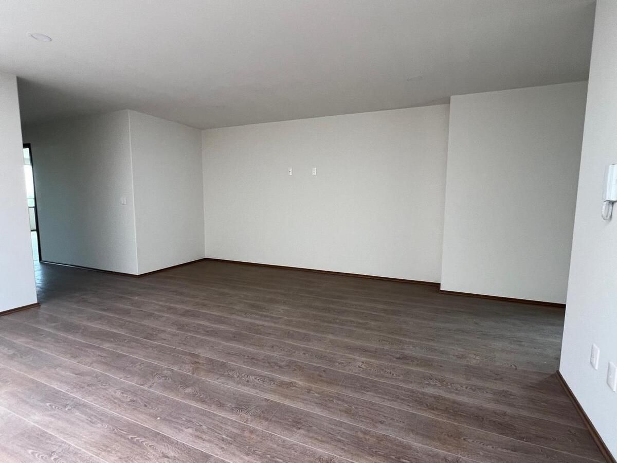 16 de 47: Family room