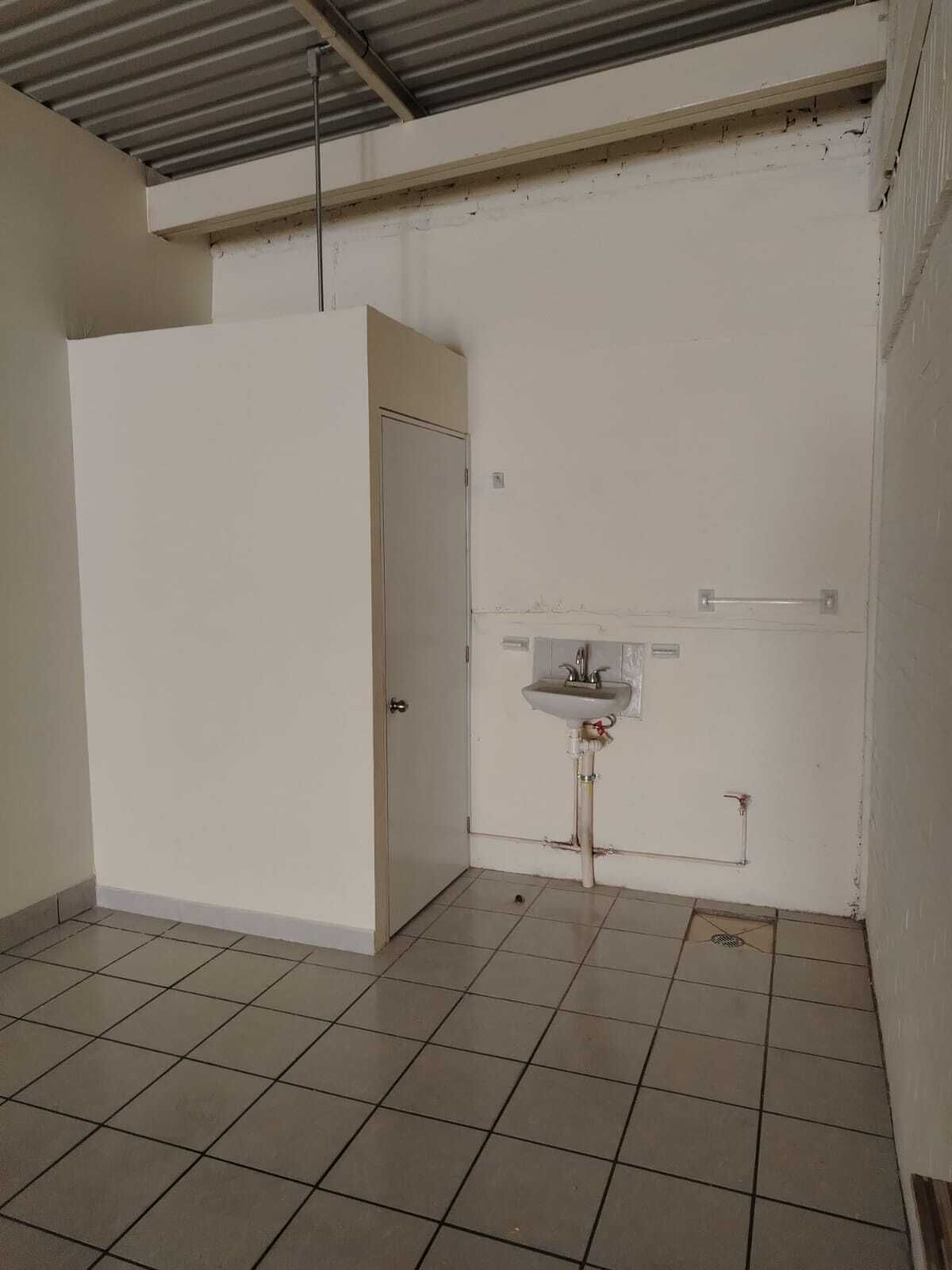 4 de 6: medio baño
