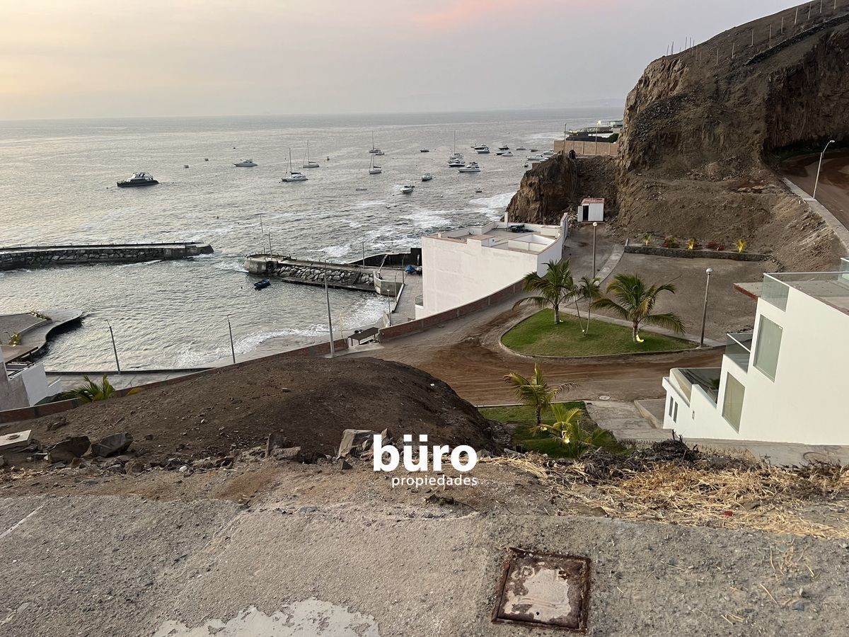 2 de 36: Vista a la playa privada de Portobello, terrenos en Venta