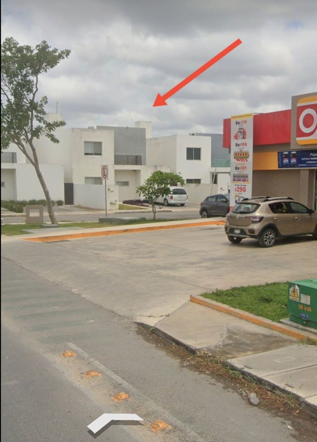 1 de 32: Ubicación frente a Oxxo