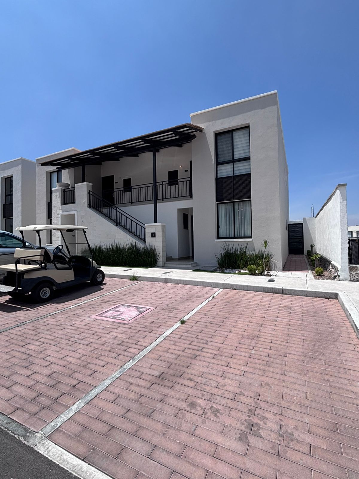 Venta de departamento en torre de piedra el refugio residencial el refugio