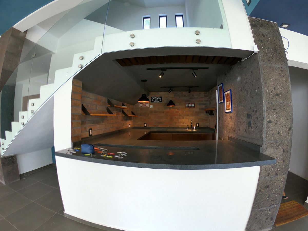 14 de 38: Bar