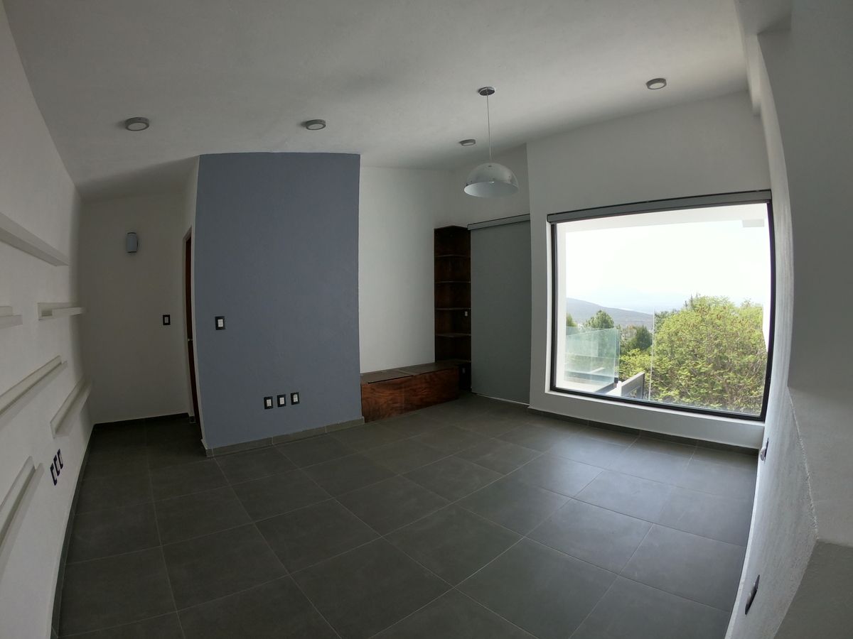 20 de 38: Sala/Recibidor en área de visitas