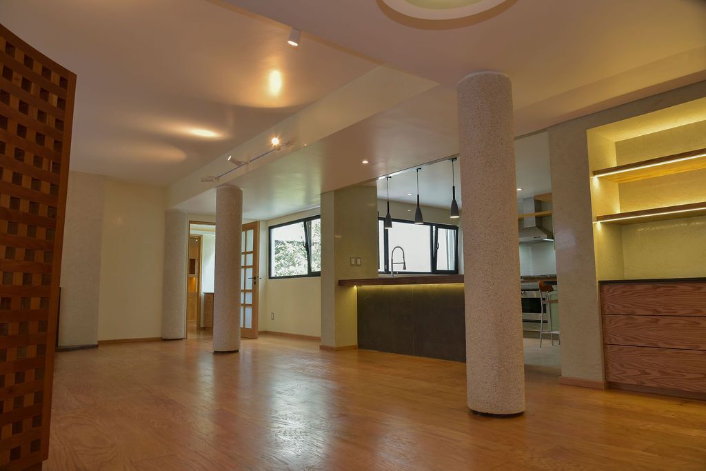 1 de 46: Comedor y cocina abierta.