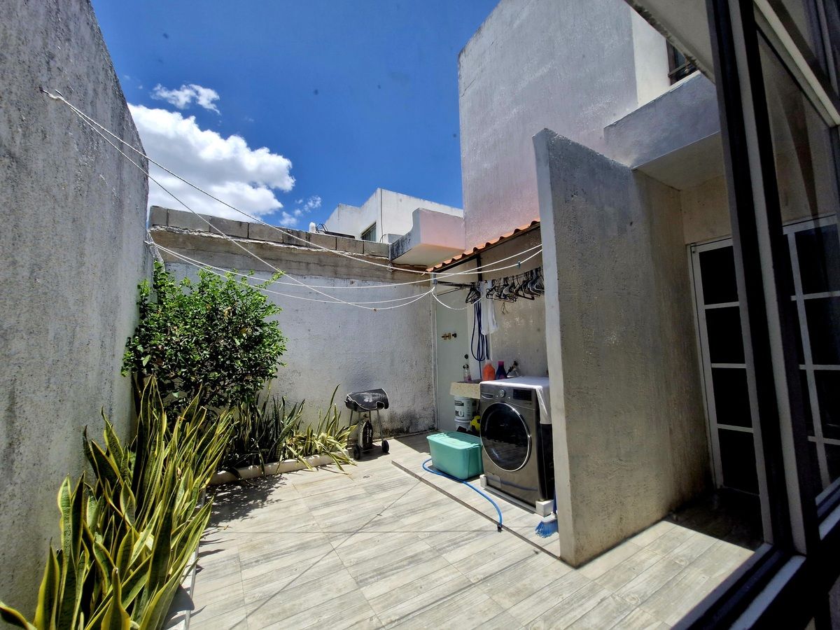 22 de 23: Patio