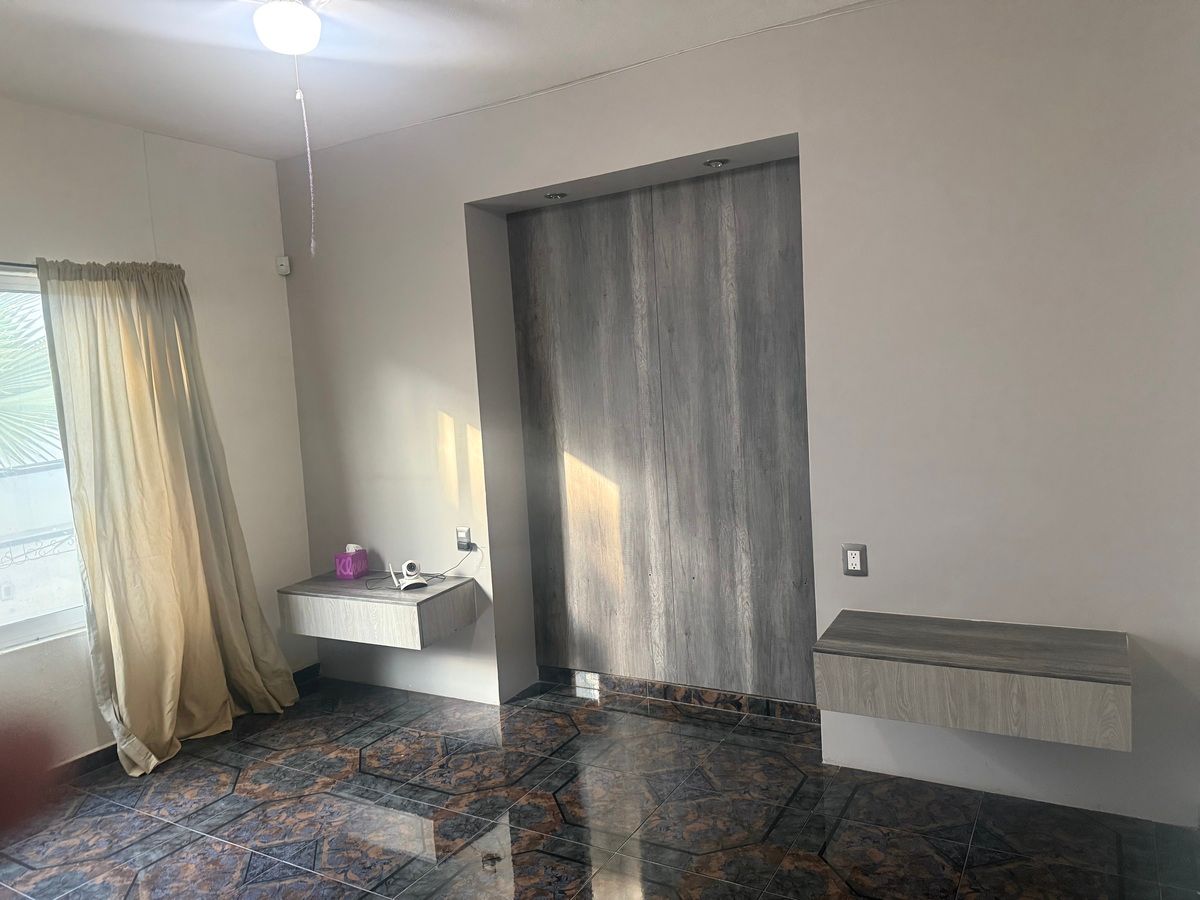 22 de 23: Recámara 2