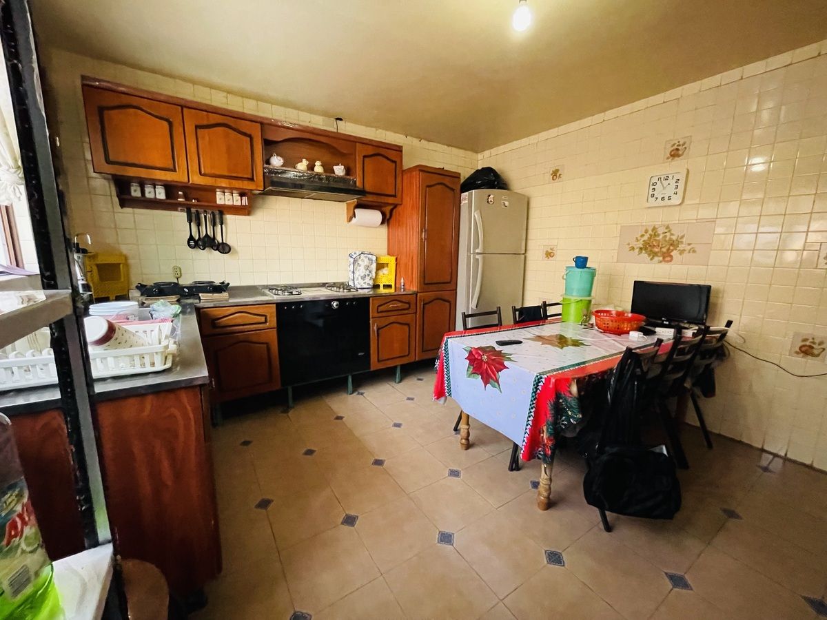 2 of 35: Cocina
