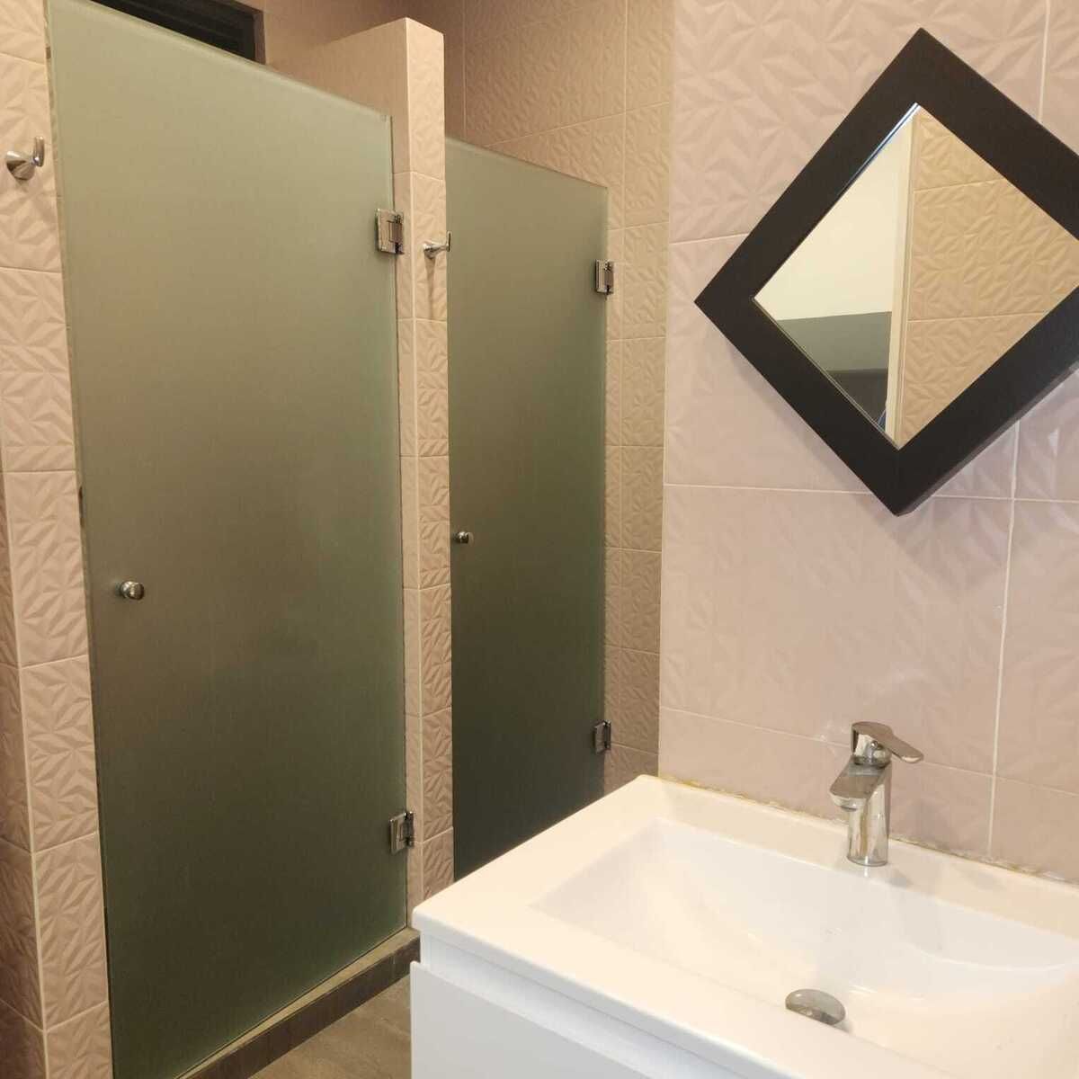 3 de 12: Baños