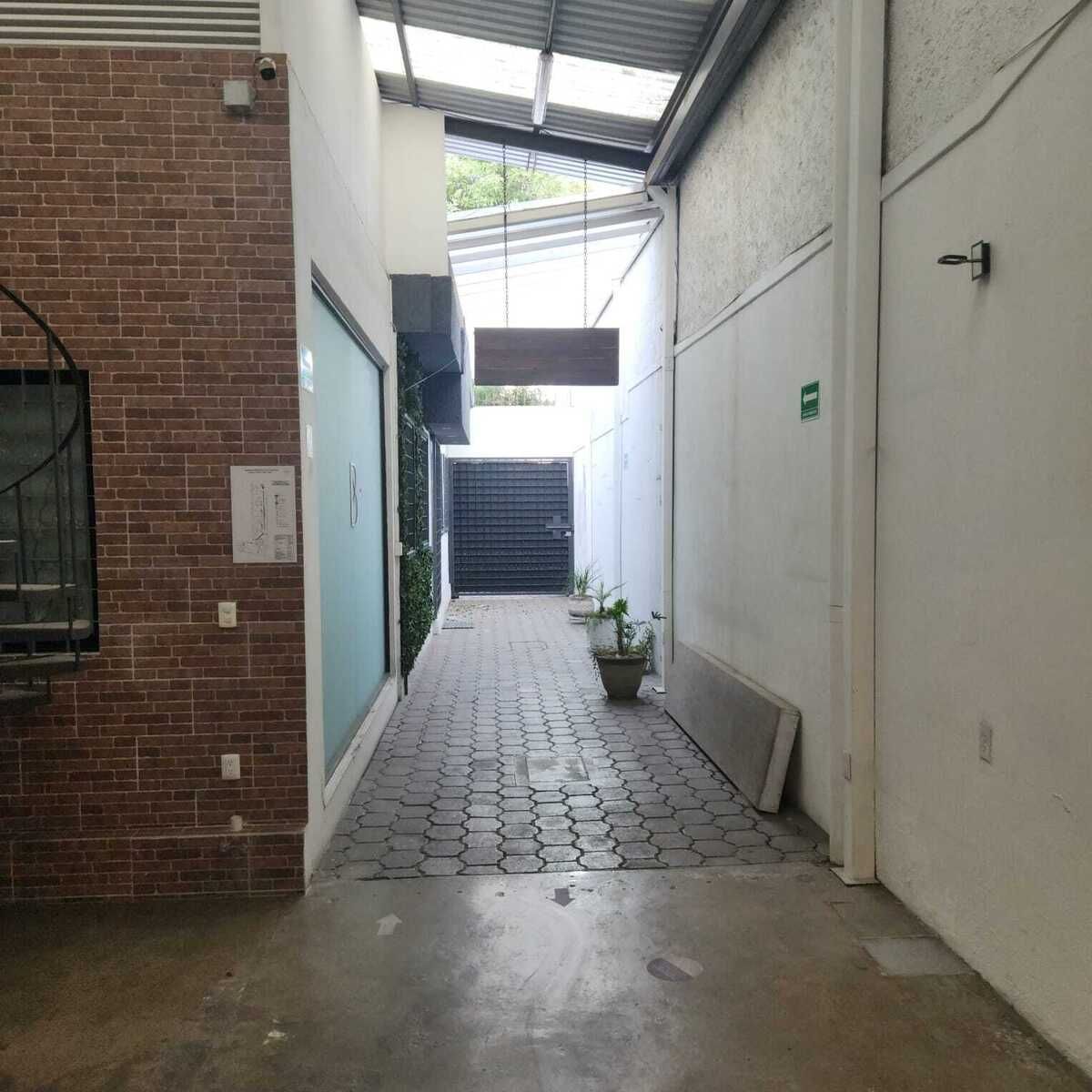 4 de 12: Patio