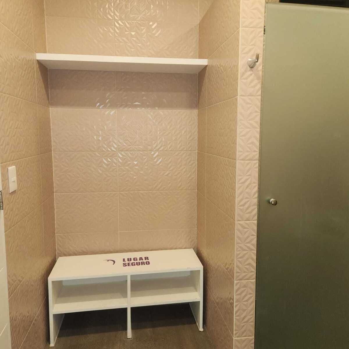 5 de 12: Vestidor