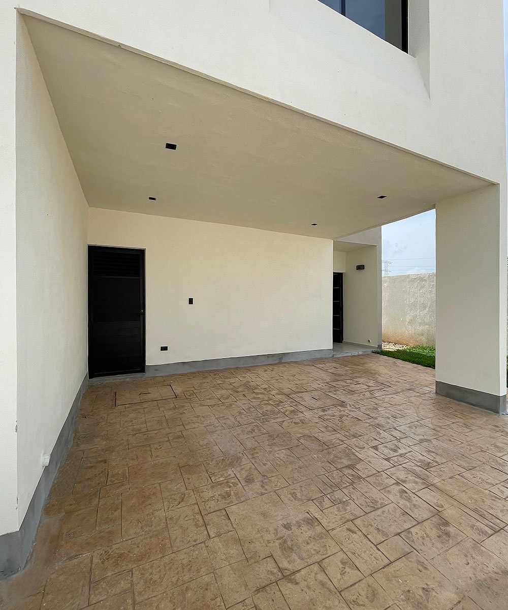 3 of 7: Estacionamiento