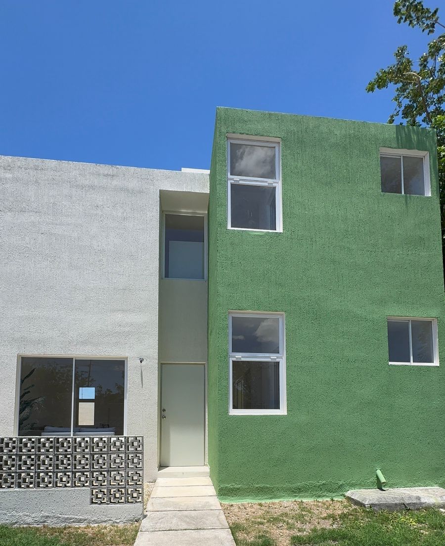 1 of 4: fachada modelo cima
