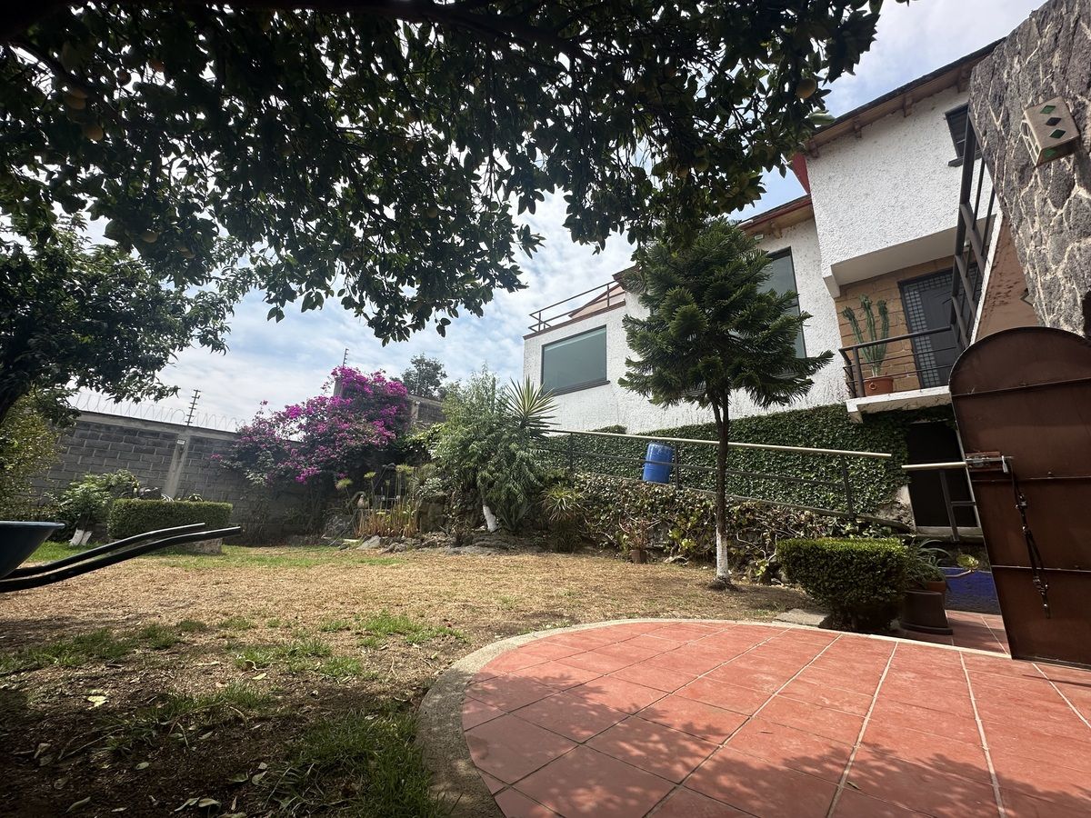 Amplia casa para disfrutar la tranquilidad y privacidad - foto 5