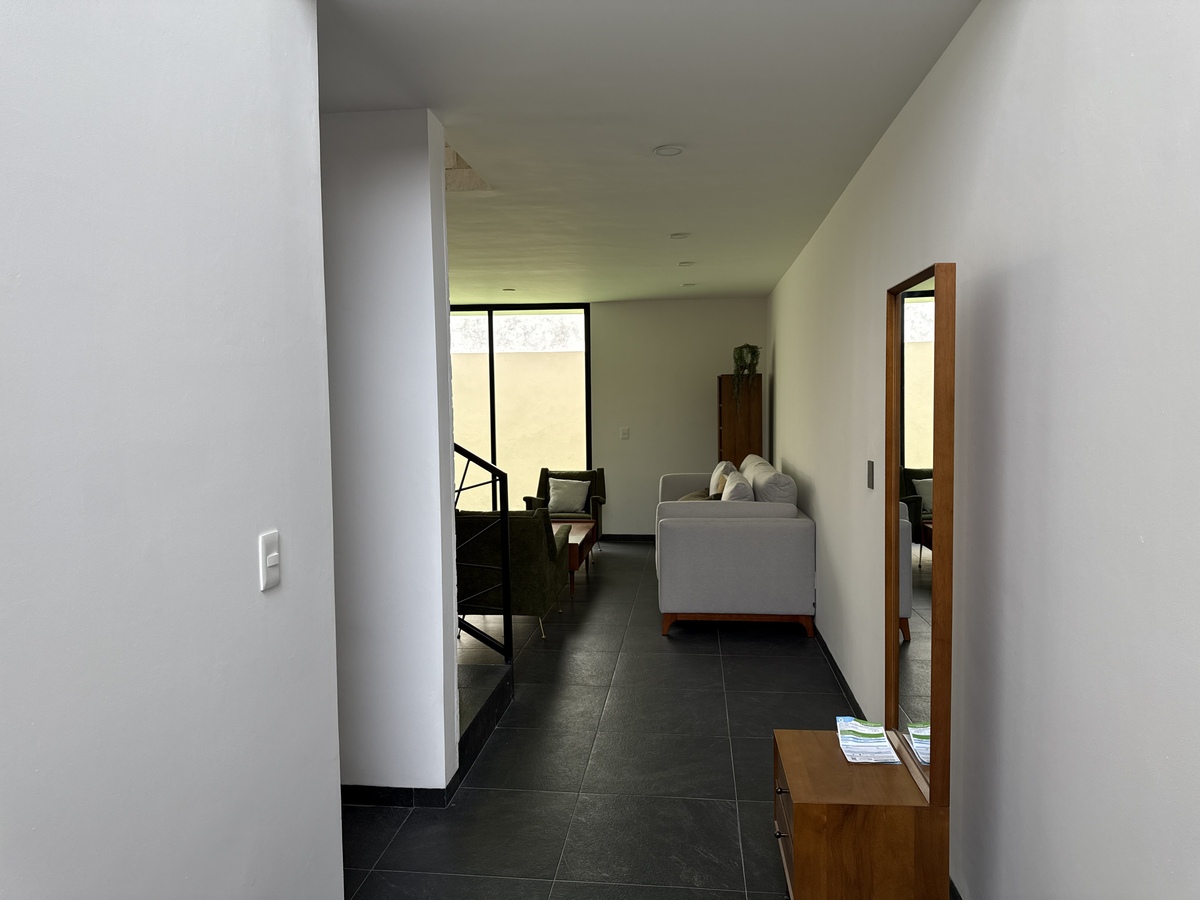 2 of 35: Acceso
