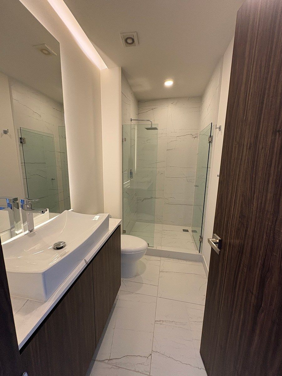 5 de 13: Baño secundario