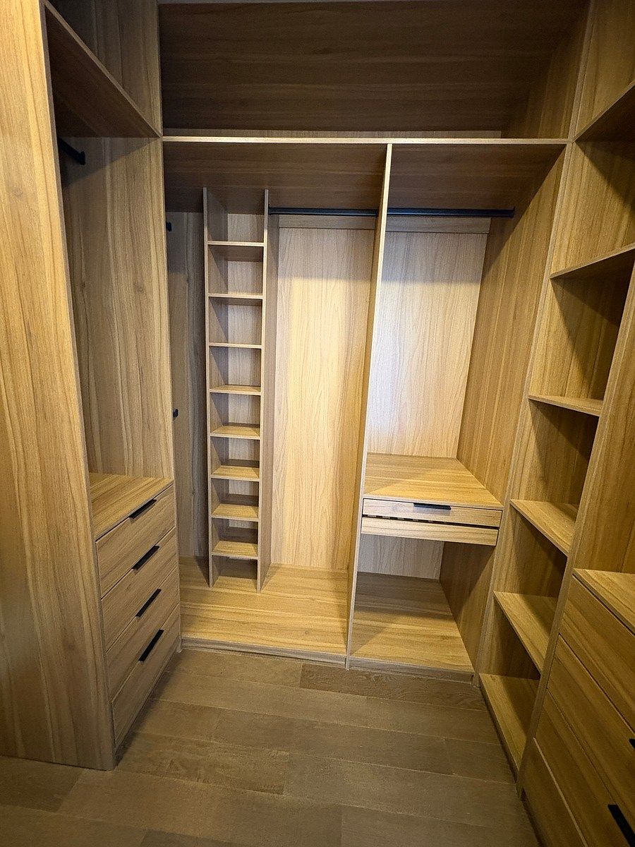 7 de 13: Walk-in closet