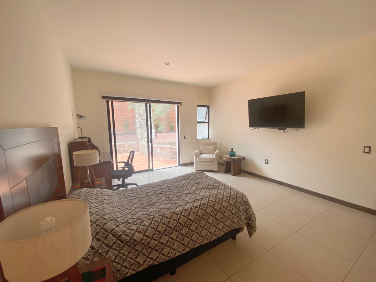 17 de 27: Cuarto Principal