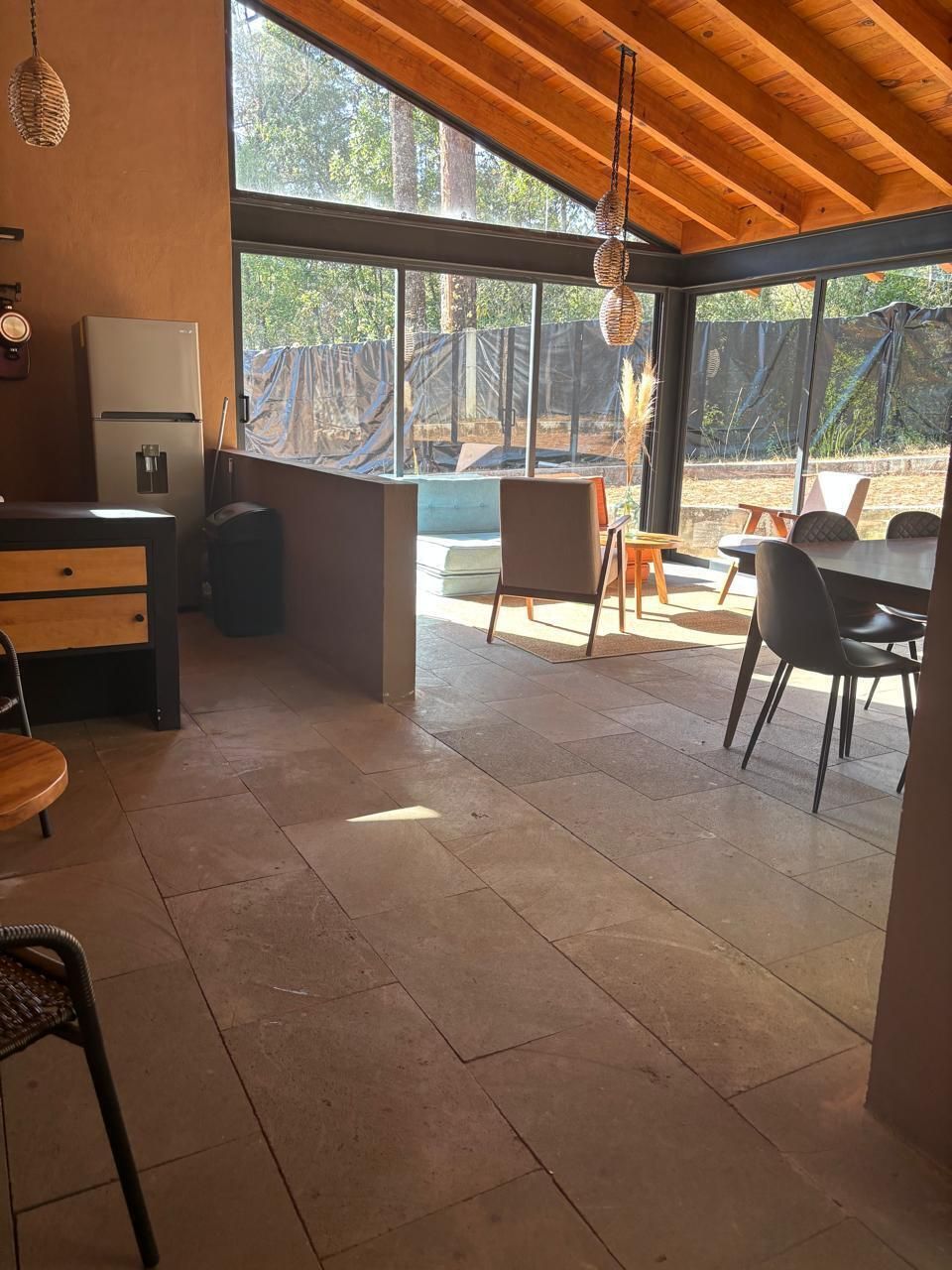3 of 8: sala