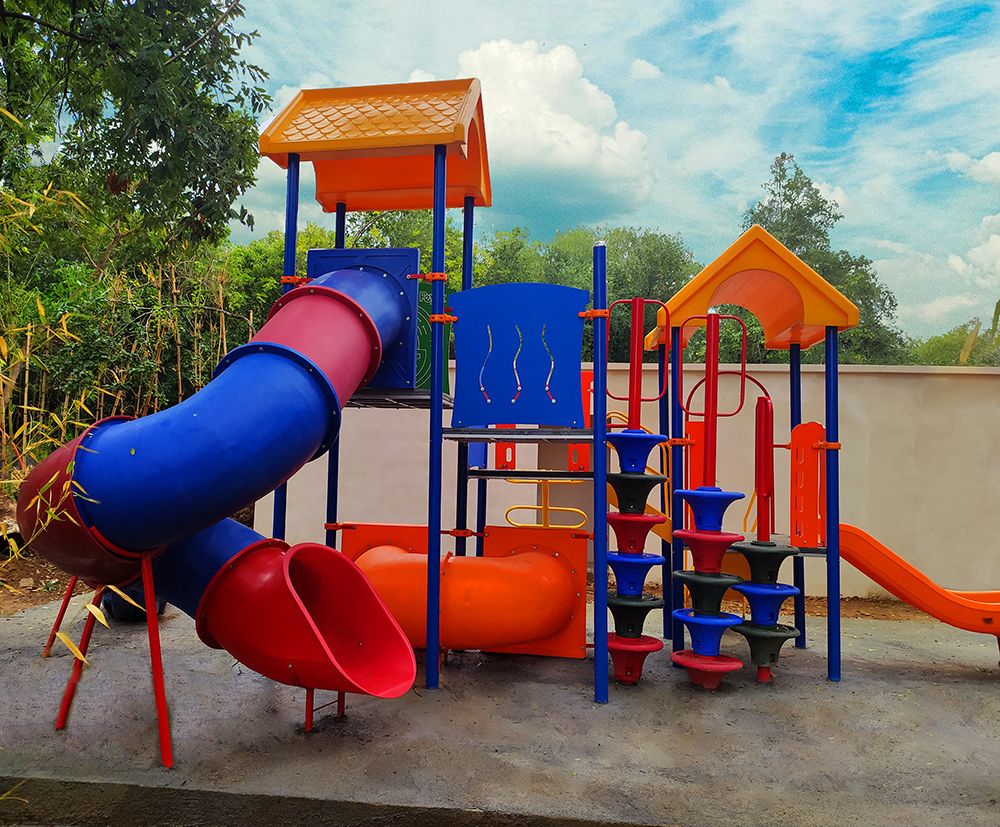 5 de 14: Área de Juegos Infantiles