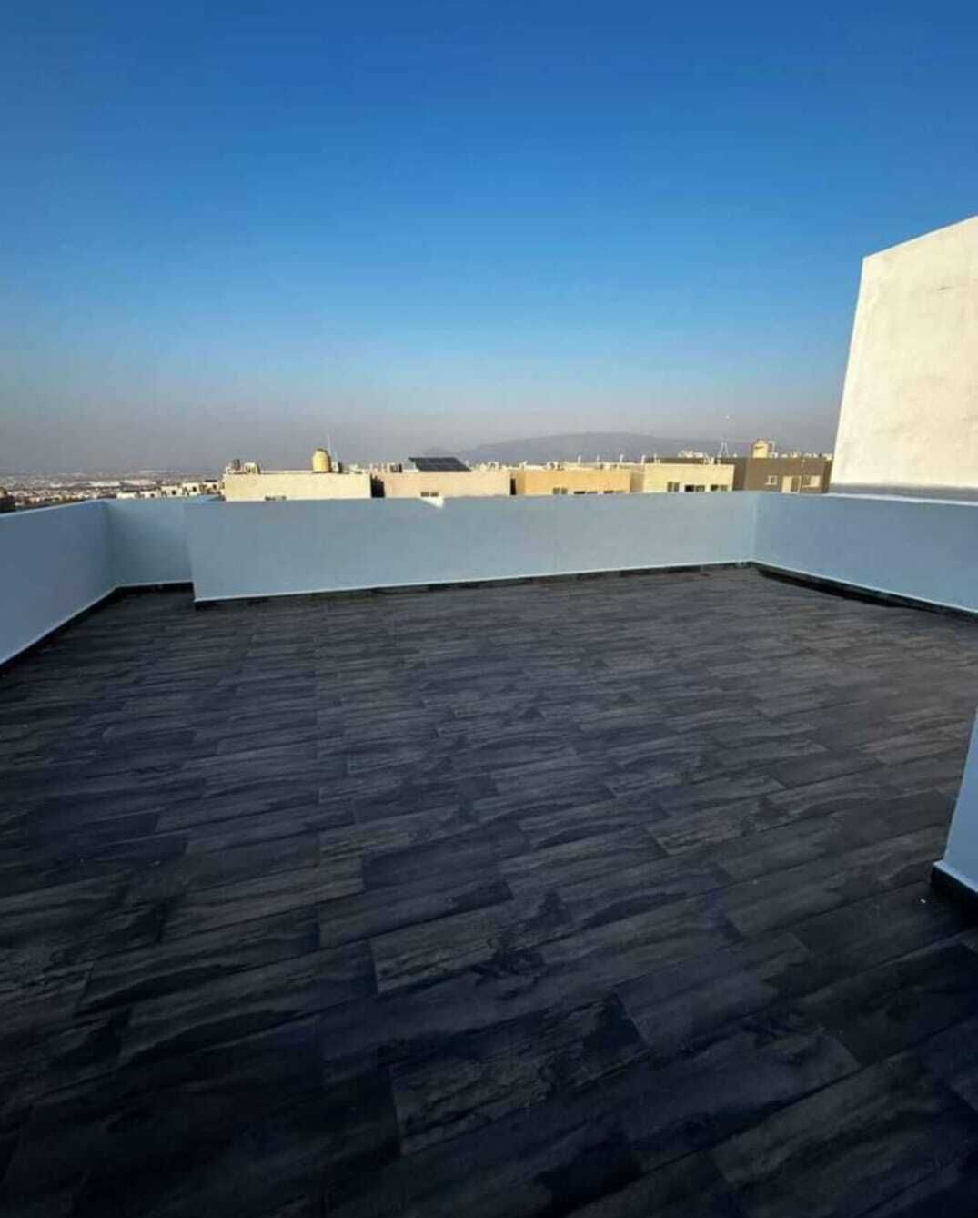 15 de 17: Terraza en la parte trasera de la casa.