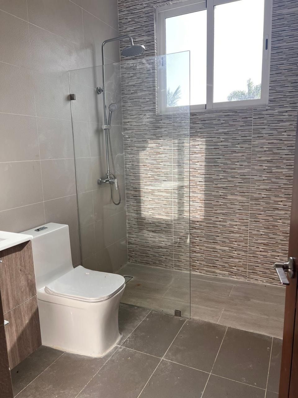 Venta Villa en Metro County Club de 6 habitaciones image 5